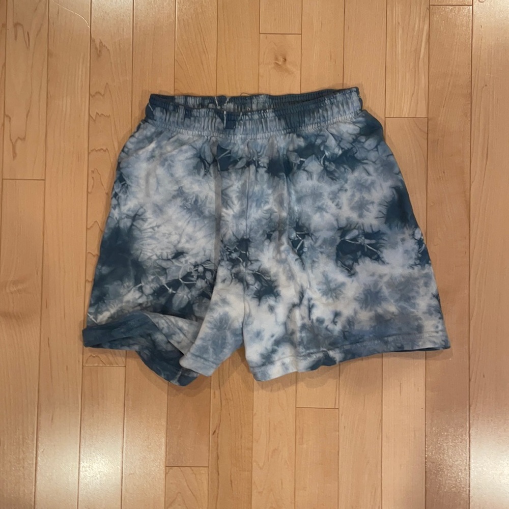 Tie dye blue urban outfitter sweat shorts size small